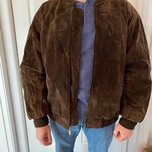 Timeless Roundtree & Yorke Suede Leather Bomber – Luxe Style on a Budget